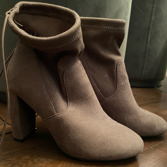 Qupid Boots - Picture 1 of 3